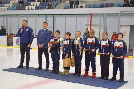 Юрий Гришан: Вчера стартовал областной хоккейный турнир памяти тренера , хоккеиста и замечательного человека Анатолия Михайловича Агеева