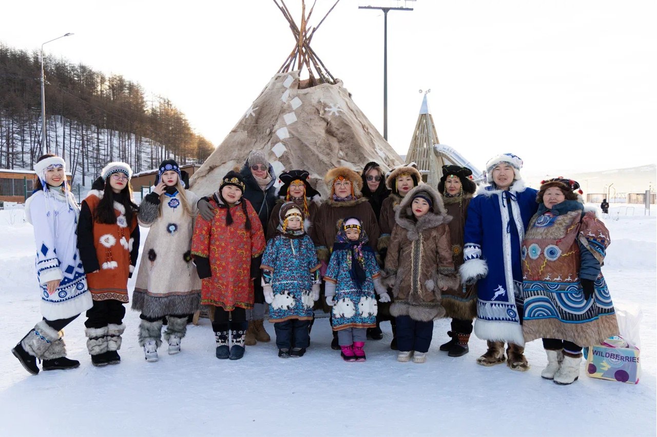 В Магаданской области отпраздновали Межрегиональный корякский праздник встречи Нового года «Туйгивин» – колоритный праздник, наполненный солнцем, радостью и атмосферой дружбы В Магаданской области отпраздновали Межрегиональный корякский праздник встречи Нового года «Туйгивин» – колоритный праздник, наполненный солнцем, радостью и атмосферой дружбы