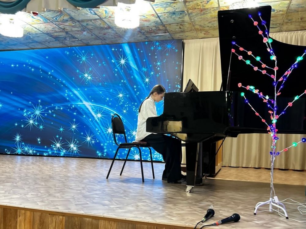 Теплый концерт посвятили большому обновлению в Детской школе искусств Сусумана Теплый концерт посвятили большому обновлению в Детской школе искусств Сусумана