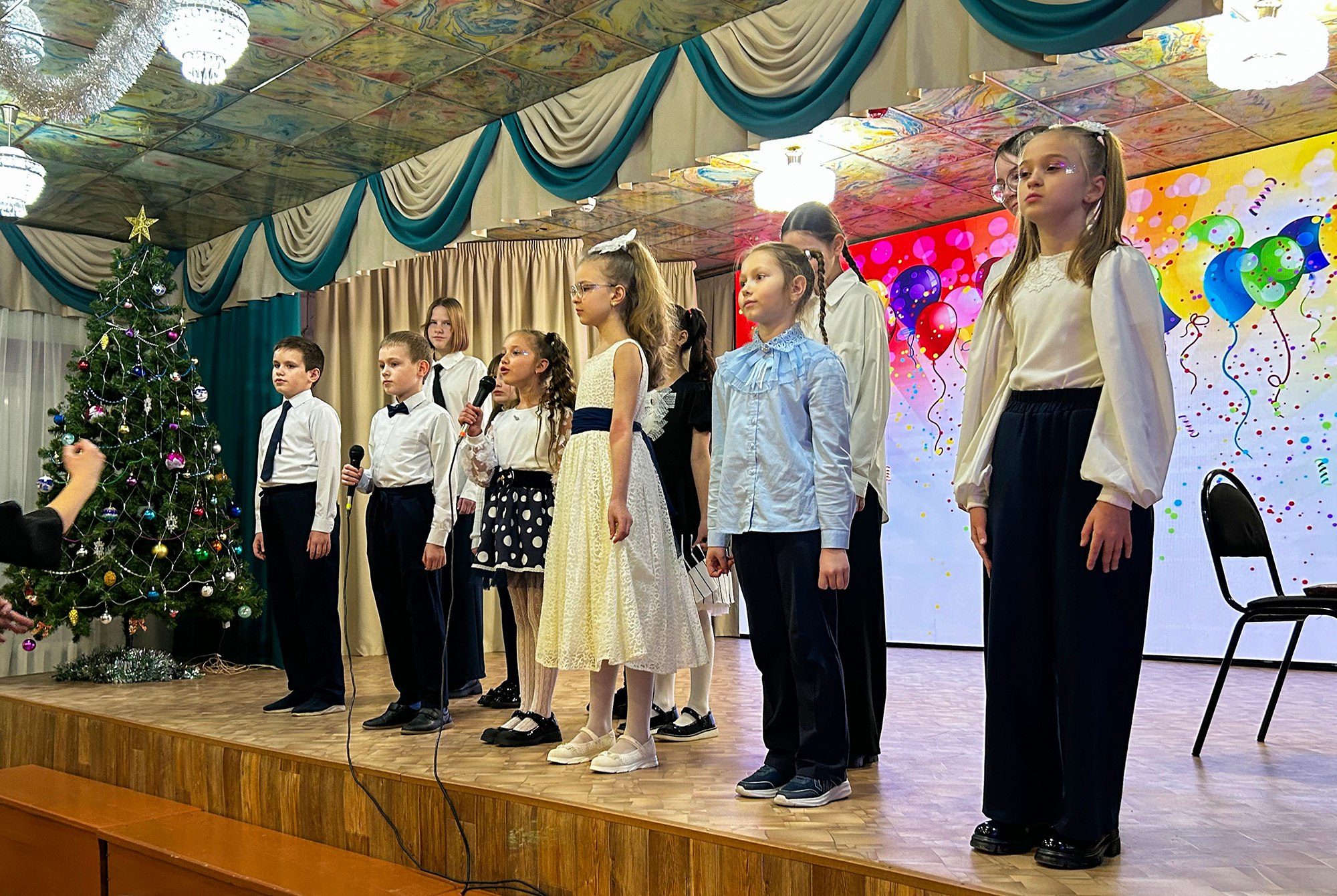 В Детской школе искусств Сусумана состоялся концерт, посвященный завершению оснащения по нацпроекту «Семья» В Детской школе искусств Сусумана состоялся концерт, посвященный завершению оснащения по нацпроекту «Семья»