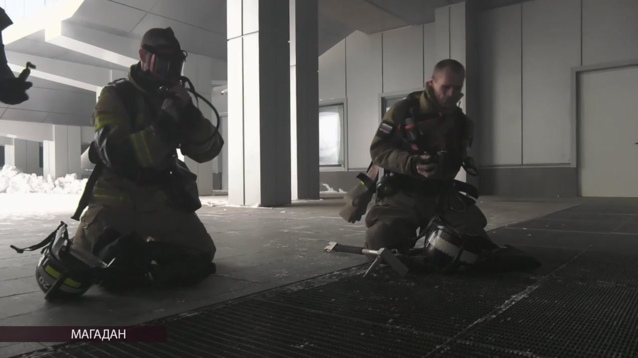 Масштабные межведомственные пожарно-тактические учения провели в магаданском спорткомплексе «Президентский»