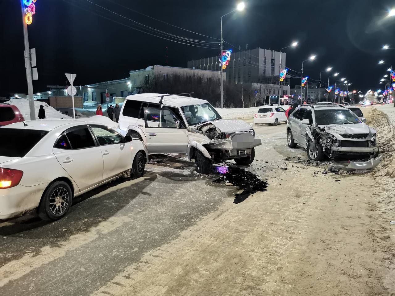 Пять автомобилей пострадали в одном ДТП в Магадане