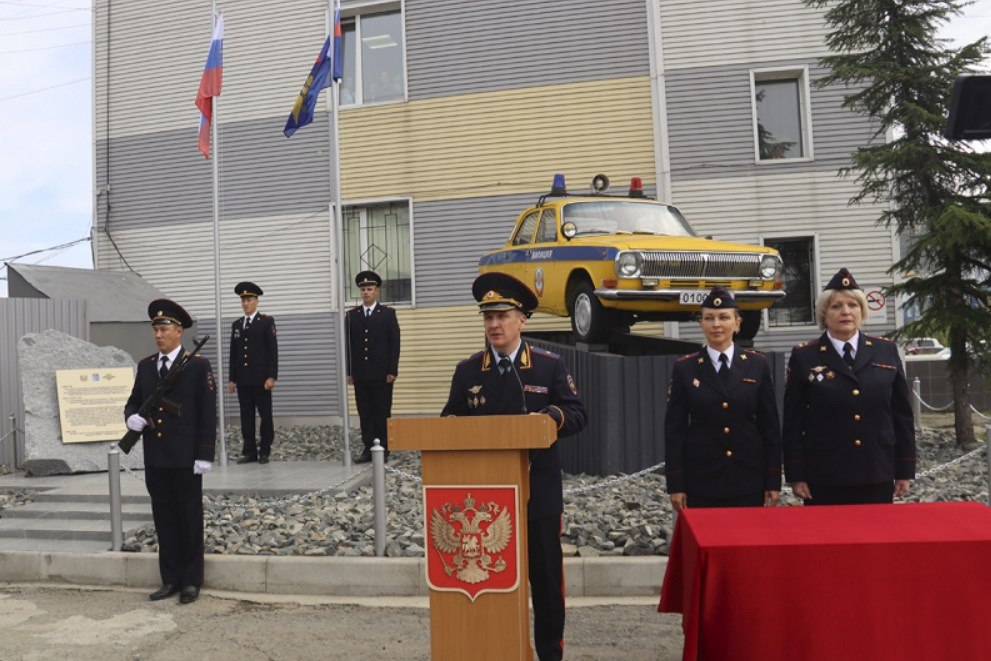 Восстановленную милицейскую «Волгу» пригнали на Колыму и сделали памятником в 2025 году