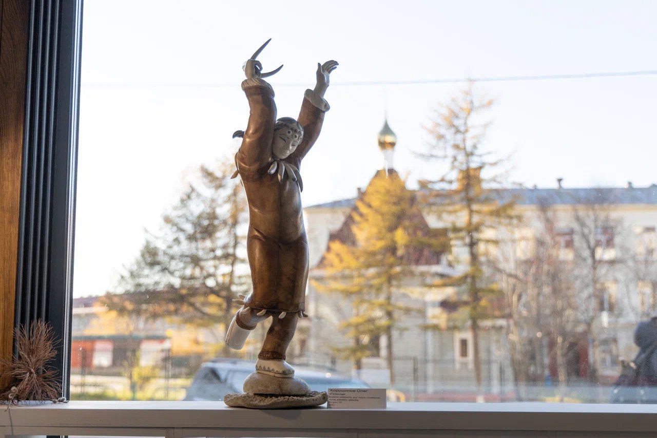 Юбилейный фестиваль косторезного искусства собрал в Магадане талантливейших мастеров в 2025 году Юбилейный фестиваль косторезного искусства собрал в Магадане талантливейших мастеров в 2025 году