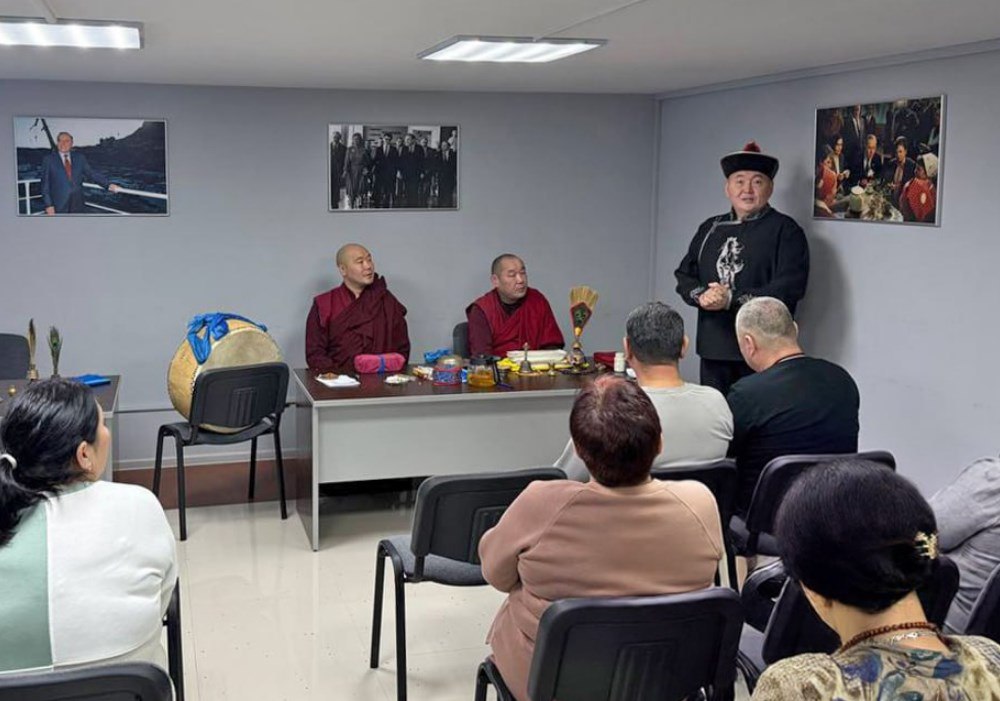 Буддийские ламы приехали на Колыму с благословением наступившего 2026 года