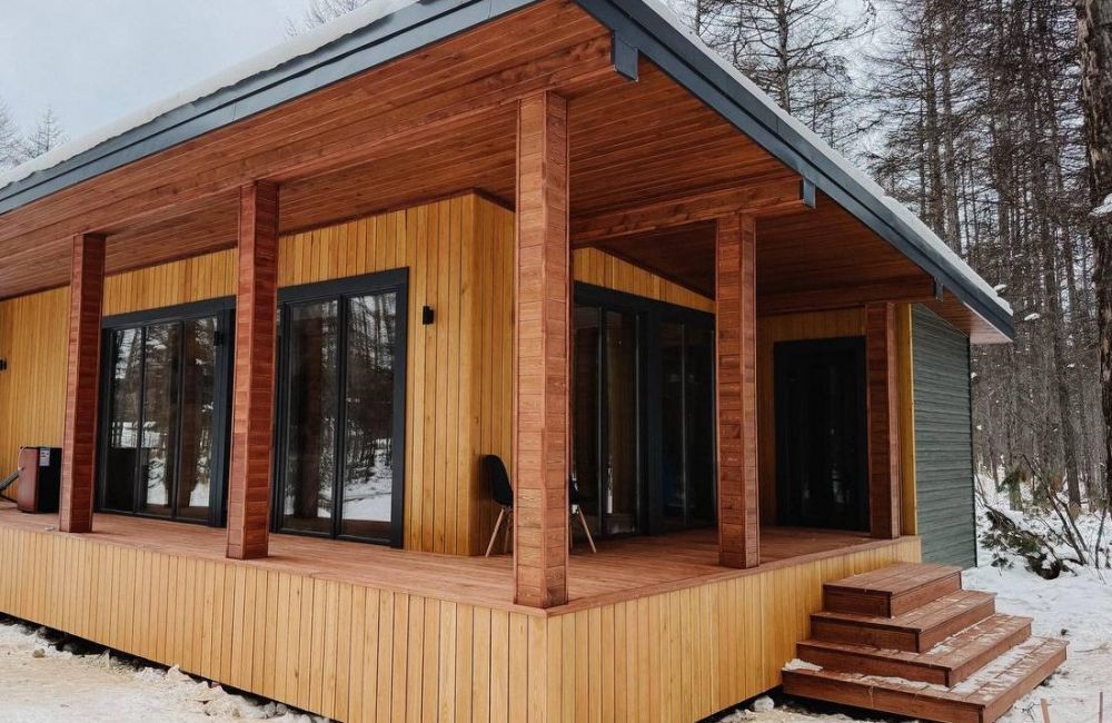 Необычный дом-баню построили для отдыха магаданцев и гостей города