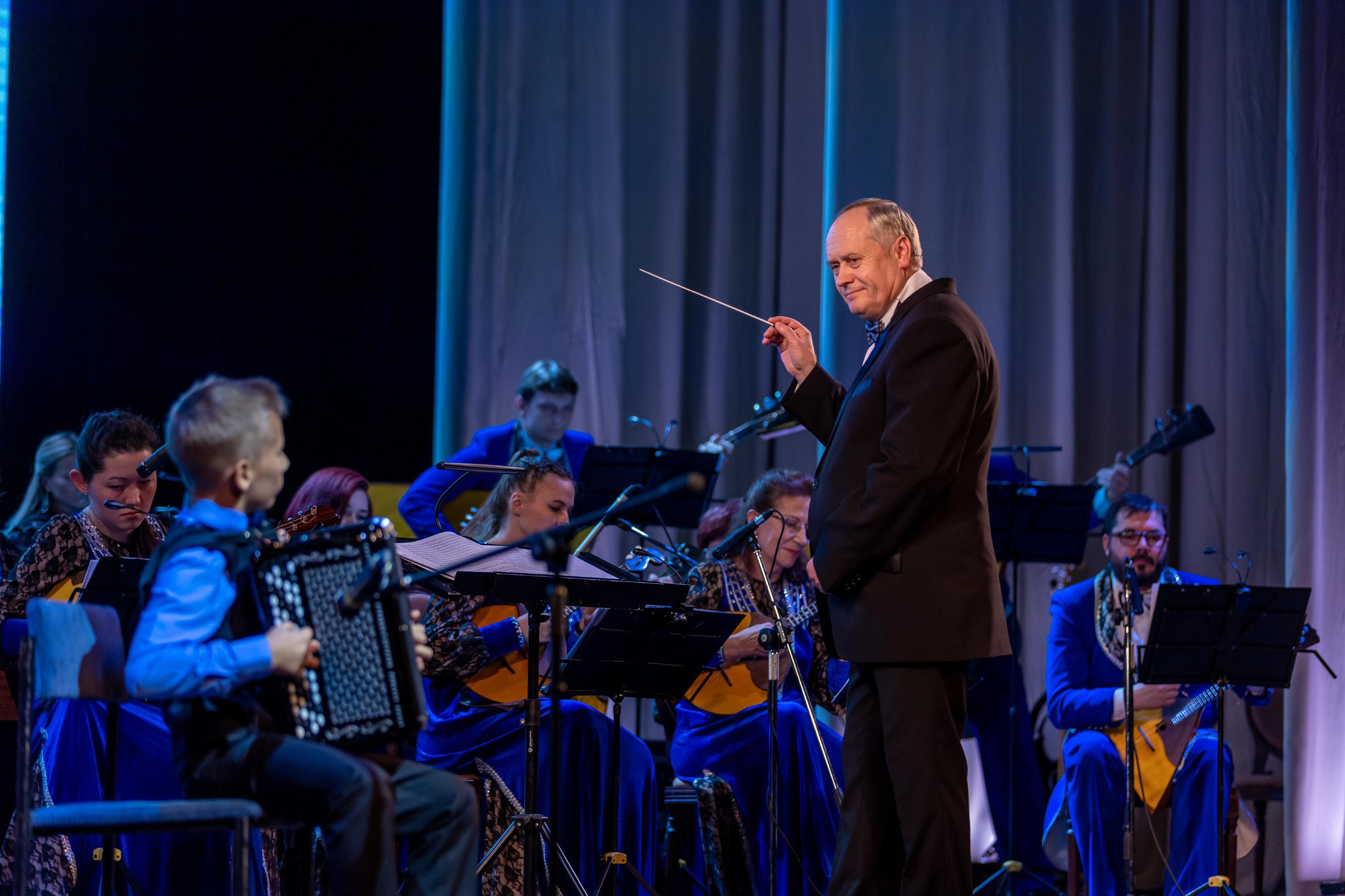 Сегодня юбилей отмечает почетный работник культуры Магаданской области, главный дирижер Магаданского русского оркестра Сергей Шумков Сегодня юбилей отмечает почетный работник культуры Магаданской области, главный дирижер Магаданского русского оркестра Сергей Шумков