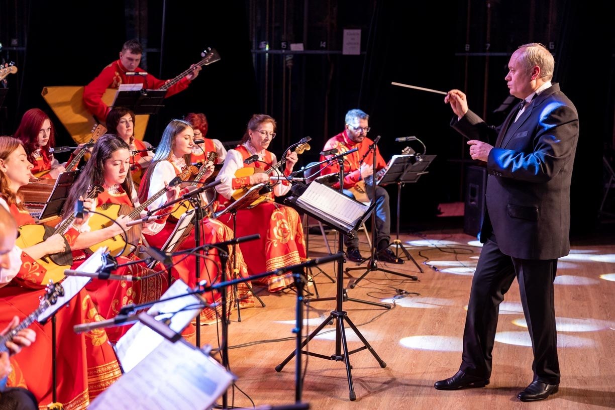 Сегодня юбилей отмечает почетный работник культуры Магаданской области, главный дирижер Магаданского русского оркестра Сергей Шумков Сегодня юбилей отмечает почетный работник культуры Магаданской области, главный дирижер Магаданского русского оркестра Сергей Шумков