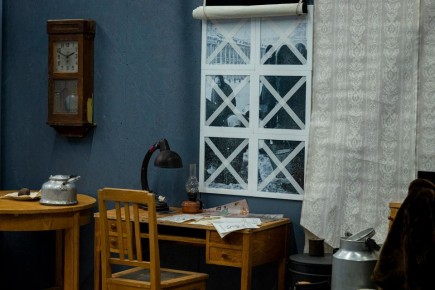 В Магаданском областном краеведческом музее начал работу тематический выставочный комплекс «Ленинградский дневник», посвящённый одной из самых трагических страниц Великой Отечественной войны – блокаде Ленинграда