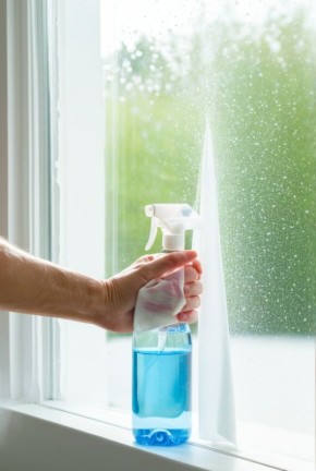 Как добиться безупречного блеска стекол и зеркал с помощью правильных средств