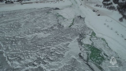 Безопасного ледового покрова все еще нет в окрестностях Магадана