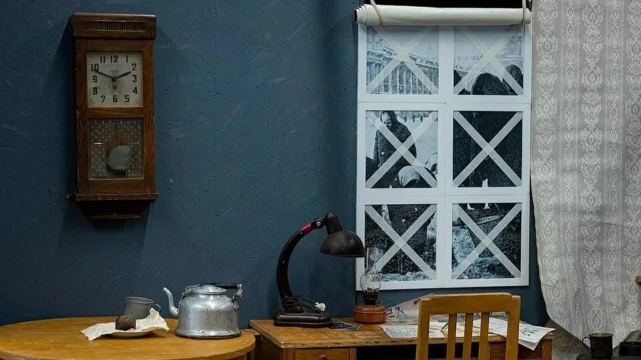 В Магаданском областном краеведческом музее начал работу тематический выставочный комплекс «Ленинградский дневник»