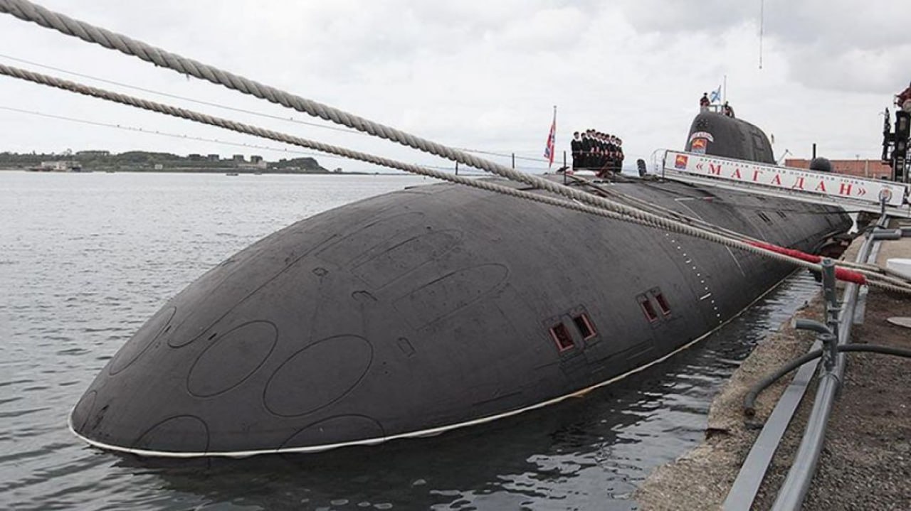Атомную подлодку назвали в честь города Магадана 25 лет назад