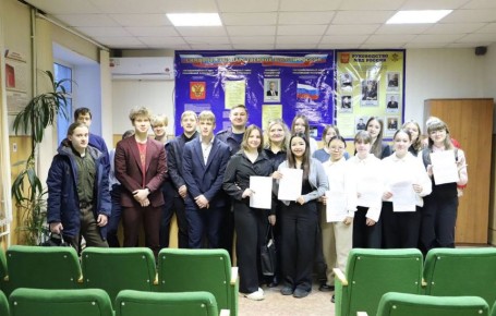 Полицейские Тенькинского округа Колымы поддержали Всероссийскую акцию «Студенческий десант»