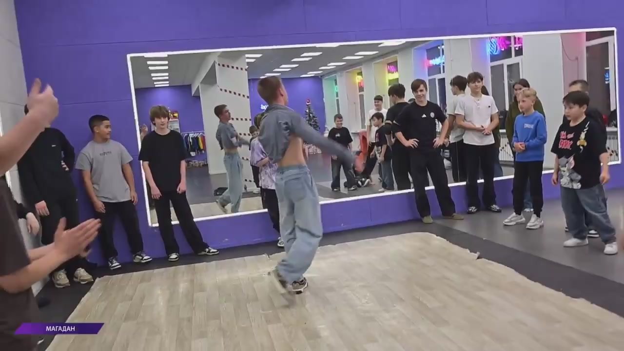 Сборная команда Магаданской области по брейкингу завоевала шесть наград на чемпионате и первенстве Дальнего Востока