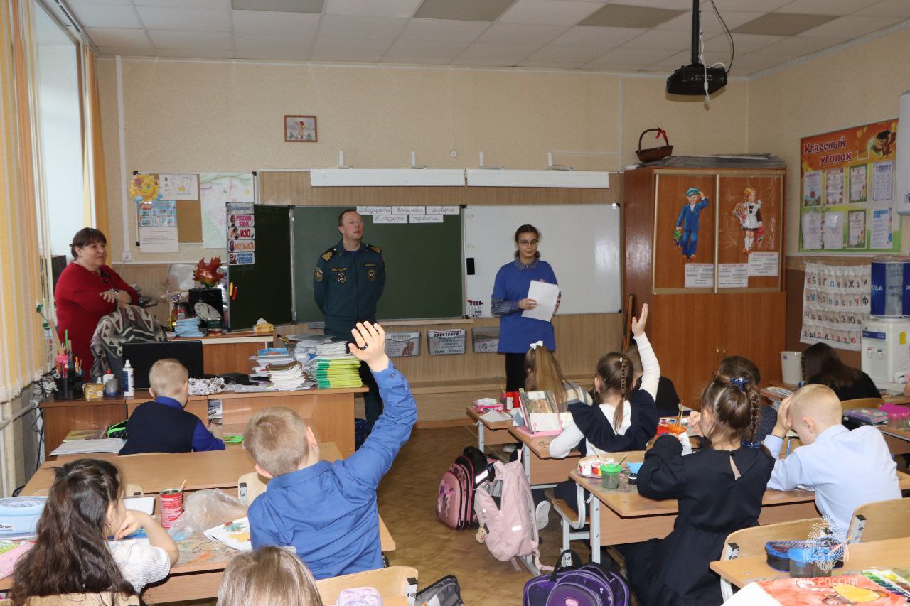 Самый безопасный лед – на катке! Самый безопасный лед – на катке!