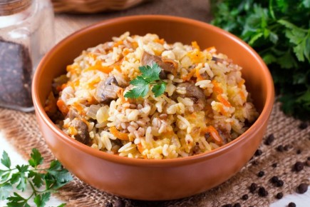 Каша на завтрак: рис с перловкой, морковью и грибами для бодрого утра