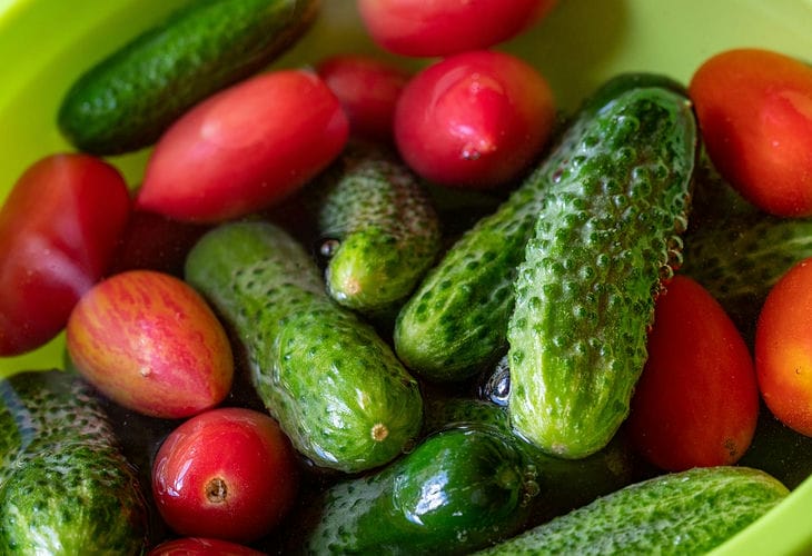 Останутся свежими надолго: 5 простых способов хранения овощей