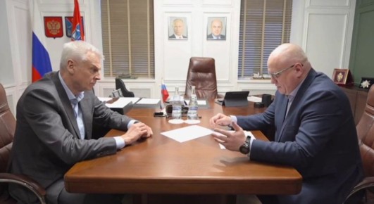 Губернатор Сергей Носов поддержал решение Игоря Пряникова переизбраться на должность главы Сусуманского округа