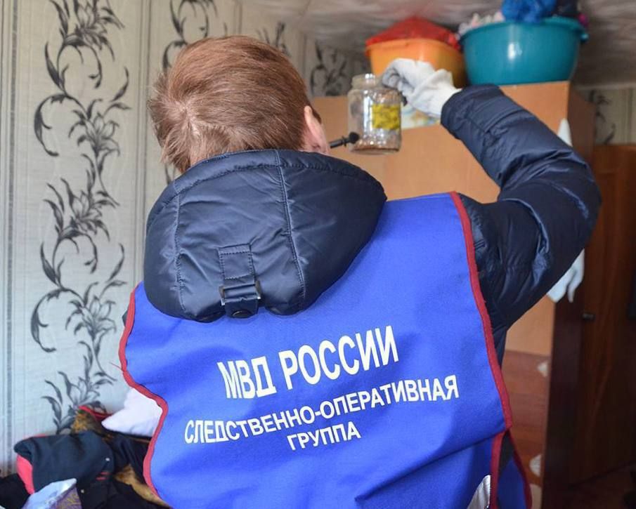 В Магадане полицейские установили подозреваемого в краже 240 тысяч рублей