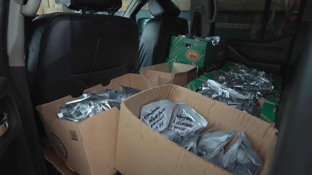 Продолжается отправка автомобилей для колымских бойцов в зону специальной военной операции Продолжается отправка автомобилей для колымских бойцов в зону специальной военной операции