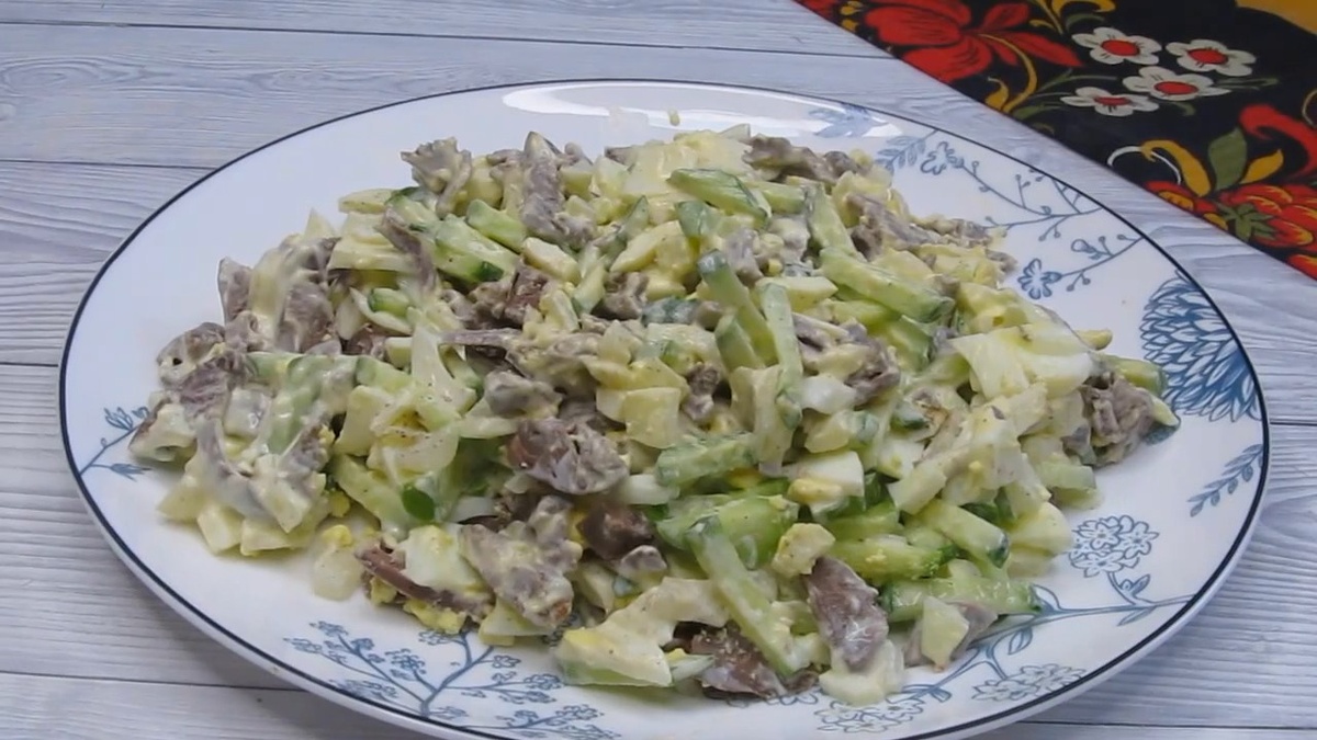 Салат с индюшиными сердечками: вкусно и полезно