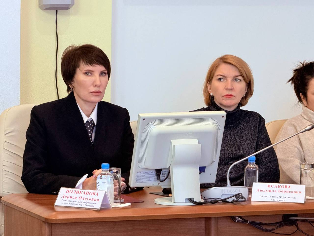 Лариса Поликанова: Приняла участие в очередном заседании Магаданской городской Думы