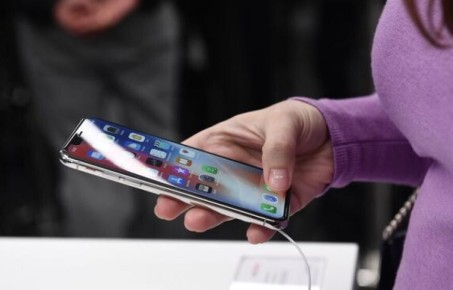 Госдума одобрила законопроект об отключении мобильной связи по запросу ФСБ