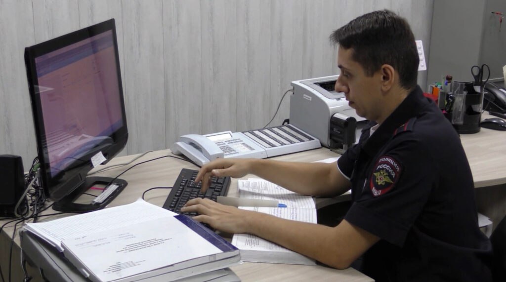 Выслушает и поможет, он почти как друг — акция «Ваш участковый»