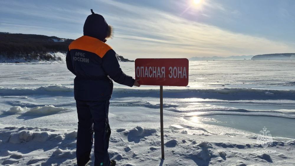 Сегодня спасатели МЧС России и мэрии г. Магадана совместно с инспекторами ГИМС проводят рейд в бухте Гертнера