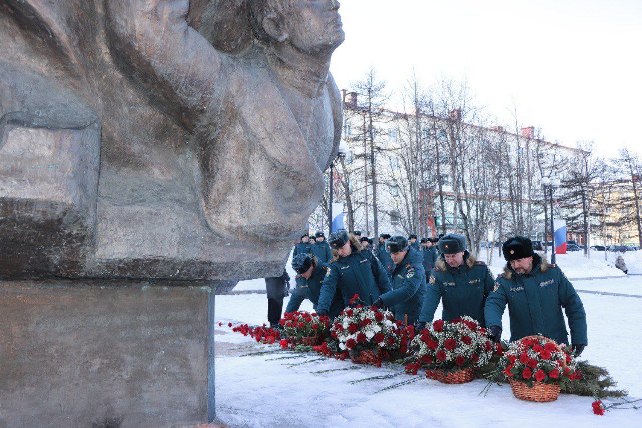 Взаимодействие МЧС и уполномоченного по правам ребёнка: совместные меры по обеспечению безопасности детей в Магаданской области Взаимодействие МЧС и уполномоченного по правам ребёнка: совместные меры по обеспечению безопасности детей в Магаданской области