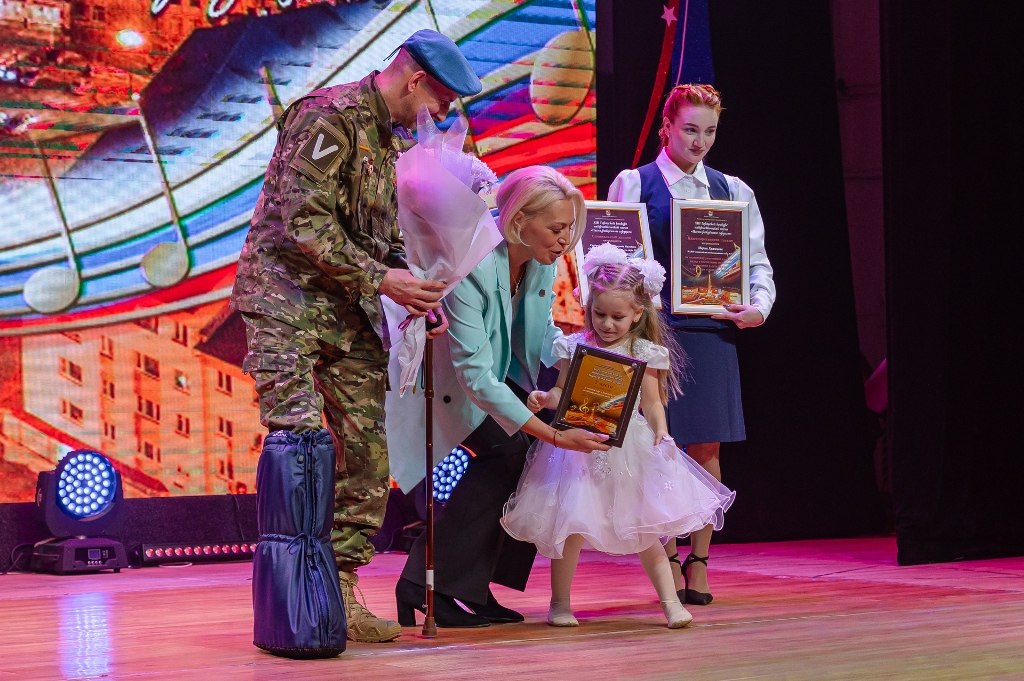 В Магадане завершился городской конкурс «Песни, рожденные сердцем» В Магадане завершился городской конкурс «Песни, рожденные сердцем»