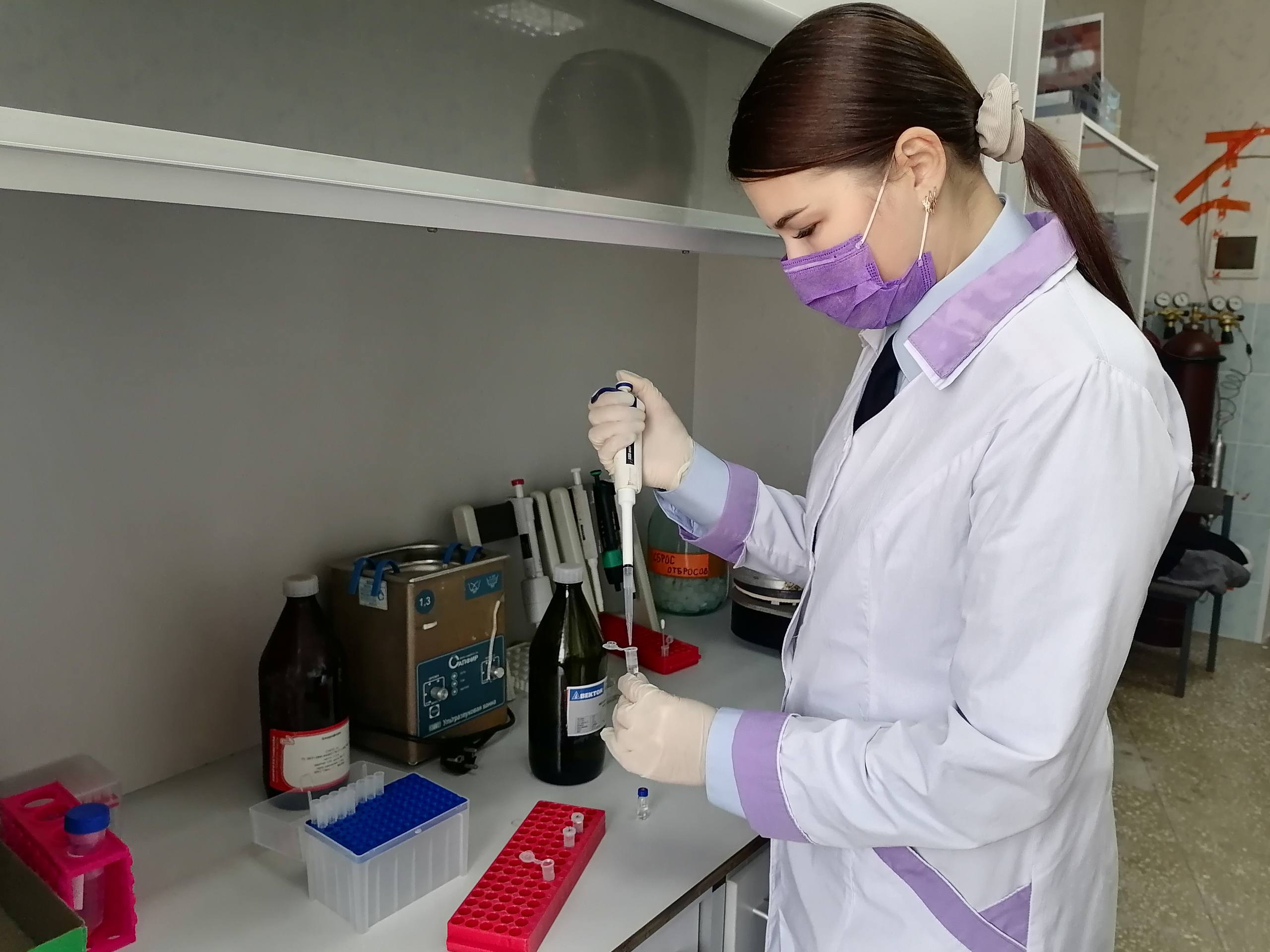 В Магадане полицейские вовремя остановили двоих наркодилеров