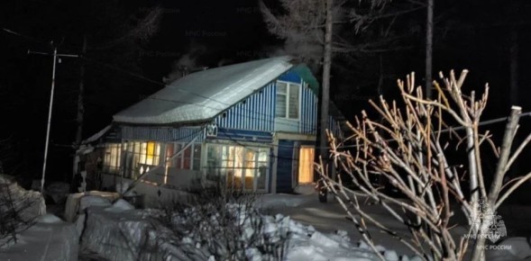 Частный дом оперативно потушили в Магадане