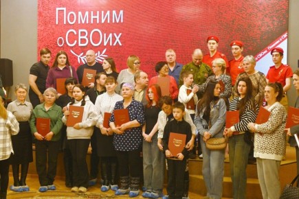 Курсант программы «СВОи Герои 49» Богдан Атласюк поделился воспоминаниями о боевых товарищах – героях сборника памяти