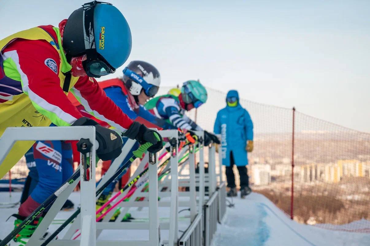 Три медали завоевали колымские спортсмены на XIII зимней Спартакиаде учащихся в дисциплине ски-кросс