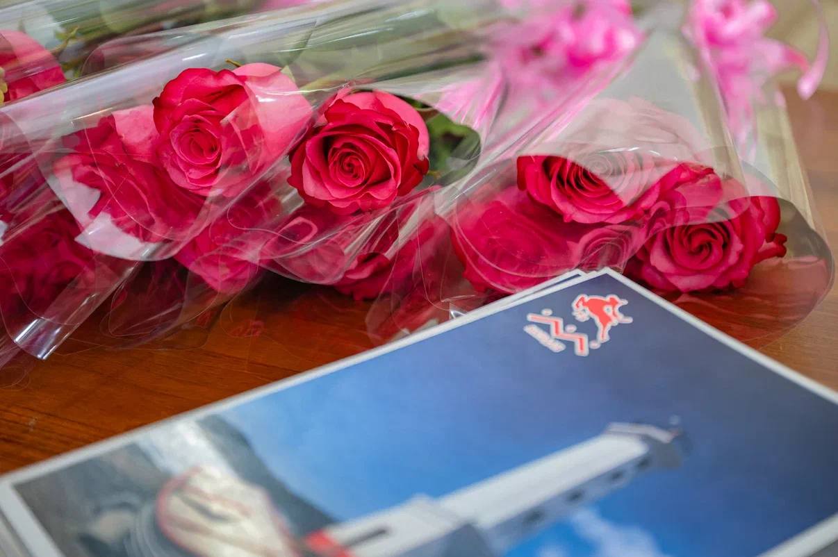 Лариса Поликанова: Накануне вручила сертификаты на жильё 19 молодым семьям нашего города Лариса Поликанова: Накануне вручила сертификаты на жильё 19 молодым семьям нашего города