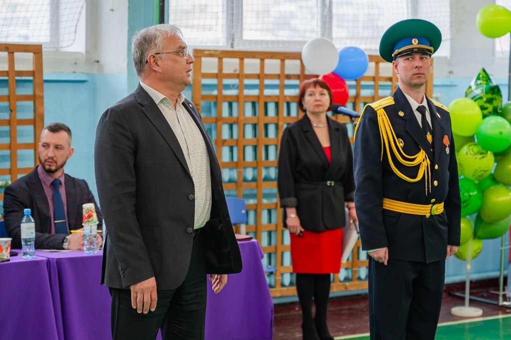 В областном центре прошел городской конкурс песни и строя В областном центре прошел городской конкурс песни и строя