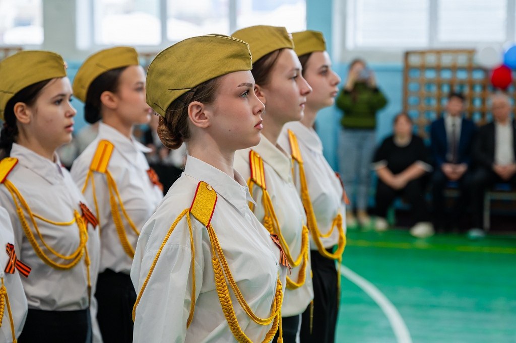 В областном центре прошел городской конкурс песни и строя В областном центре прошел городской конкурс песни и строя