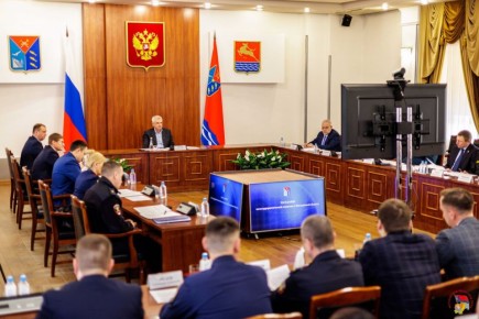 Комплексную подготовку к пожаро- и паводкоопасному сезону обсудили в Правительстве Магаданской области