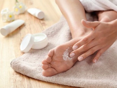 Универсальный вазелин: секреты красоты и ухода за кожей