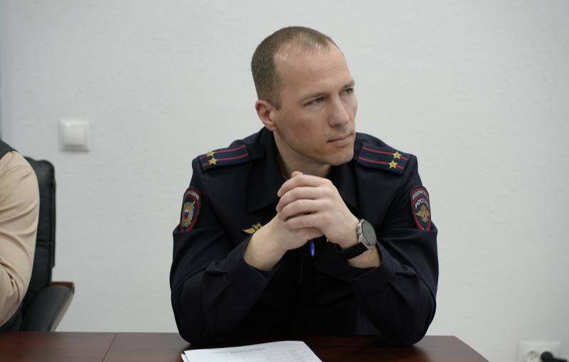 Сотрудницы органов внутренних дел Магаданской области продолжают соревноваться за звание «Краса колымской полиции» Сотрудницы органов внутренних дел Магаданской области продолжают соревноваться за звание «Краса колымской полиции»