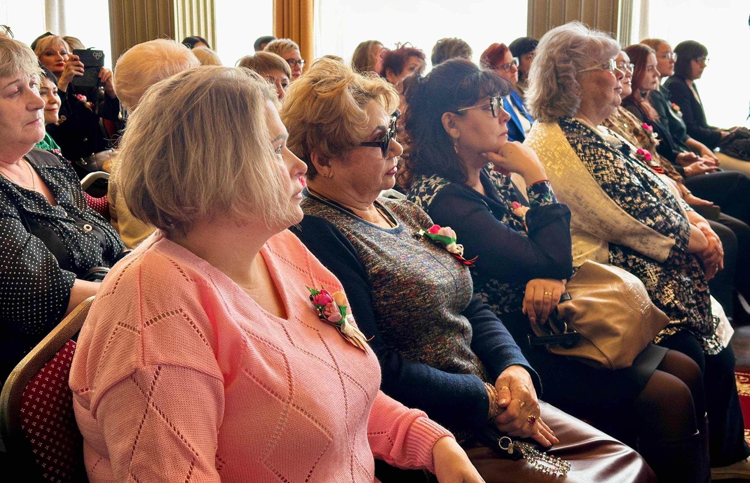 Сергей Носов: Более 150 мероприятий, посвященных нашим женщинам, пройдут в Магаданской области к 8 Марта Сергей Носов: Более 150 мероприятий, посвященных нашим женщинам, пройдут в Магаданской области к 8 Марта