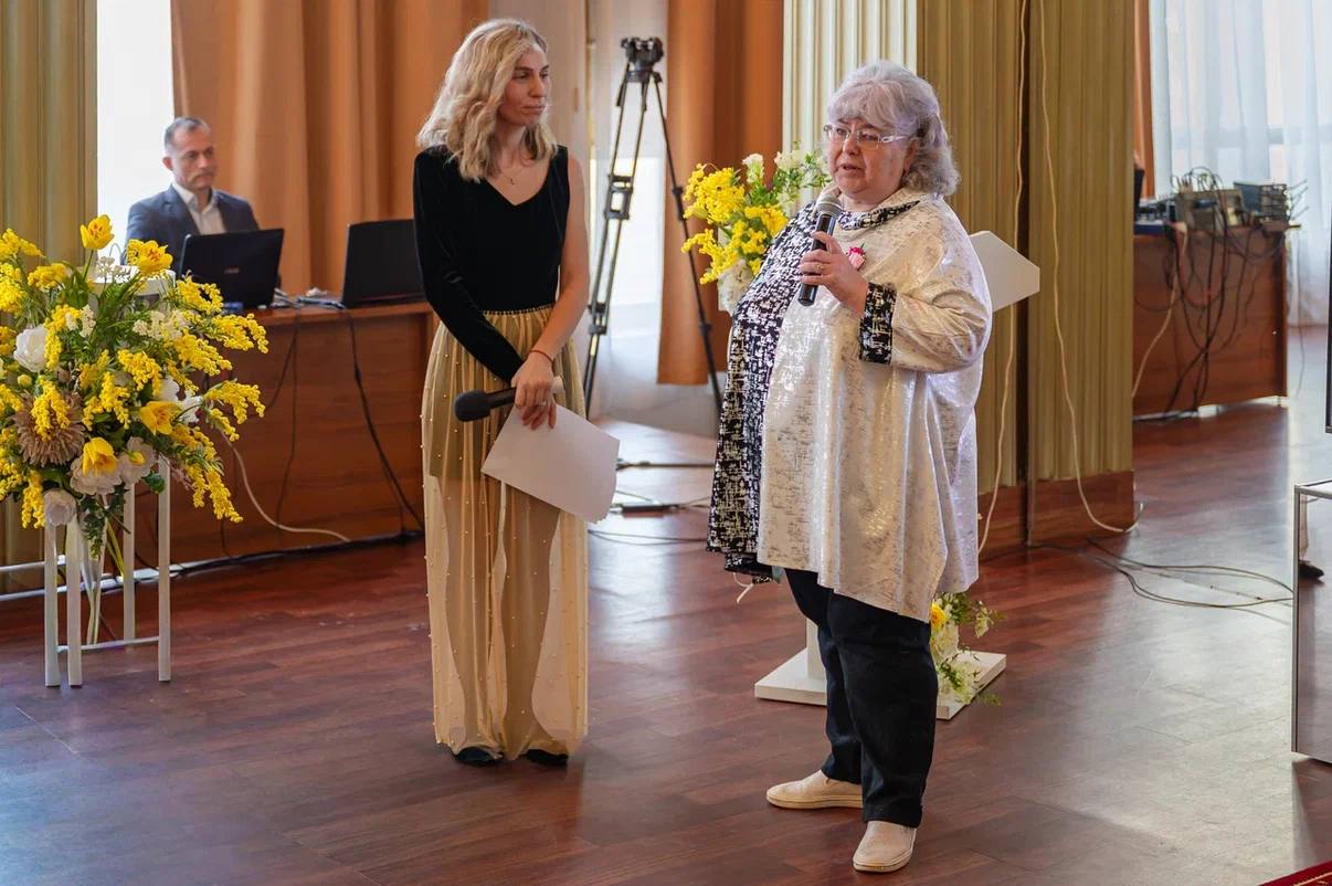 Премию «Женщиналидер на благо России» за вклад в развитие Магаданской области вручили девяти колымчанкам Премию «Женщиналидер на благо России» за вклад в развитие Магаданской области вручили девяти колымчанкам