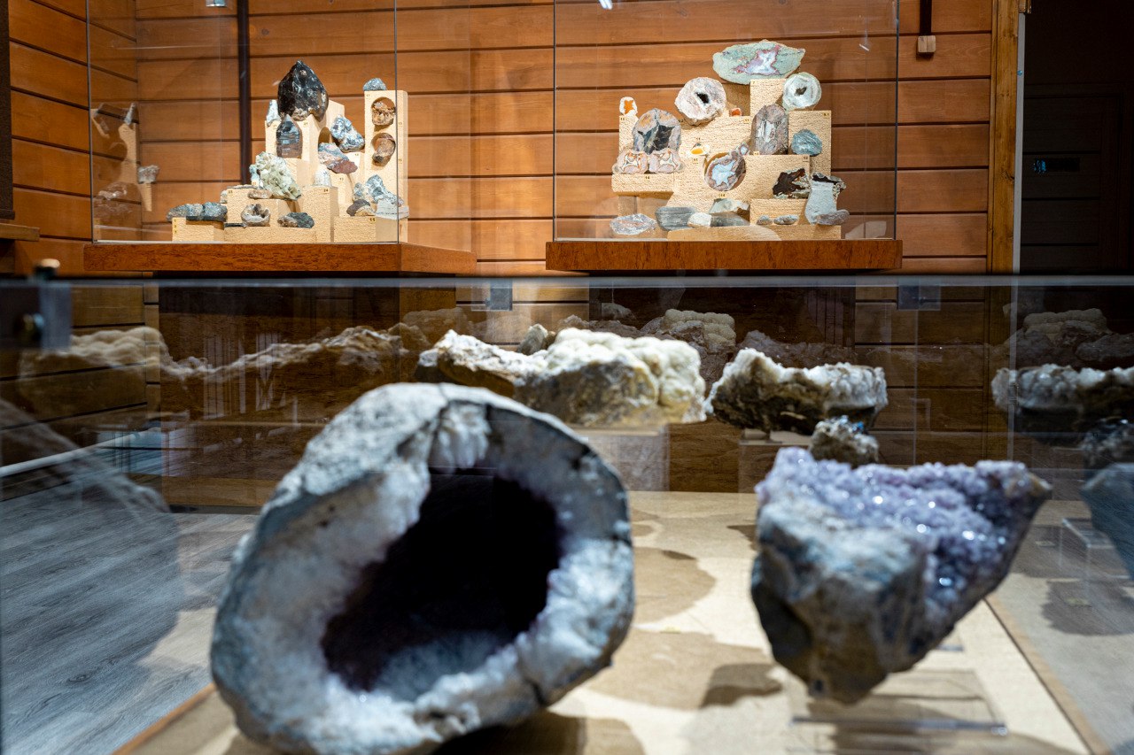 Напоминаем: у нашего музея работает Выставочный зал по адресу: ул. Пролетарская, 26Б. Здесь также экспонируются несколько интересных выставок Напоминаем: у нашего музея работает Выставочный зал по адресу: ул. Пролетарская, 26Б. Здесь также экспонируются несколько интересных выставок