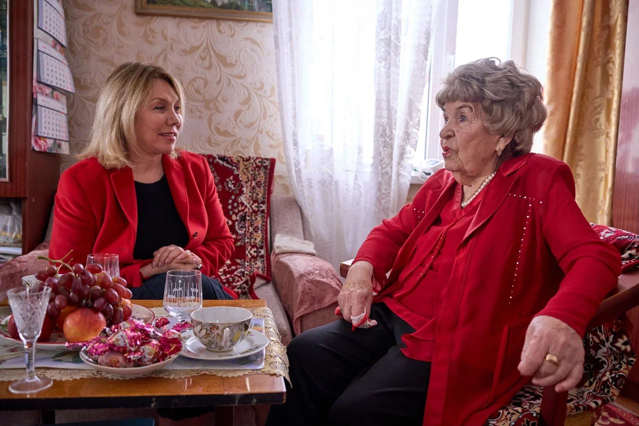 Труженица тыла Антонина Терехова отметила 100-летний юбилей в Магаданской области Труженица тыла Антонина Терехова отметила 100-летний юбилей в Магаданской области