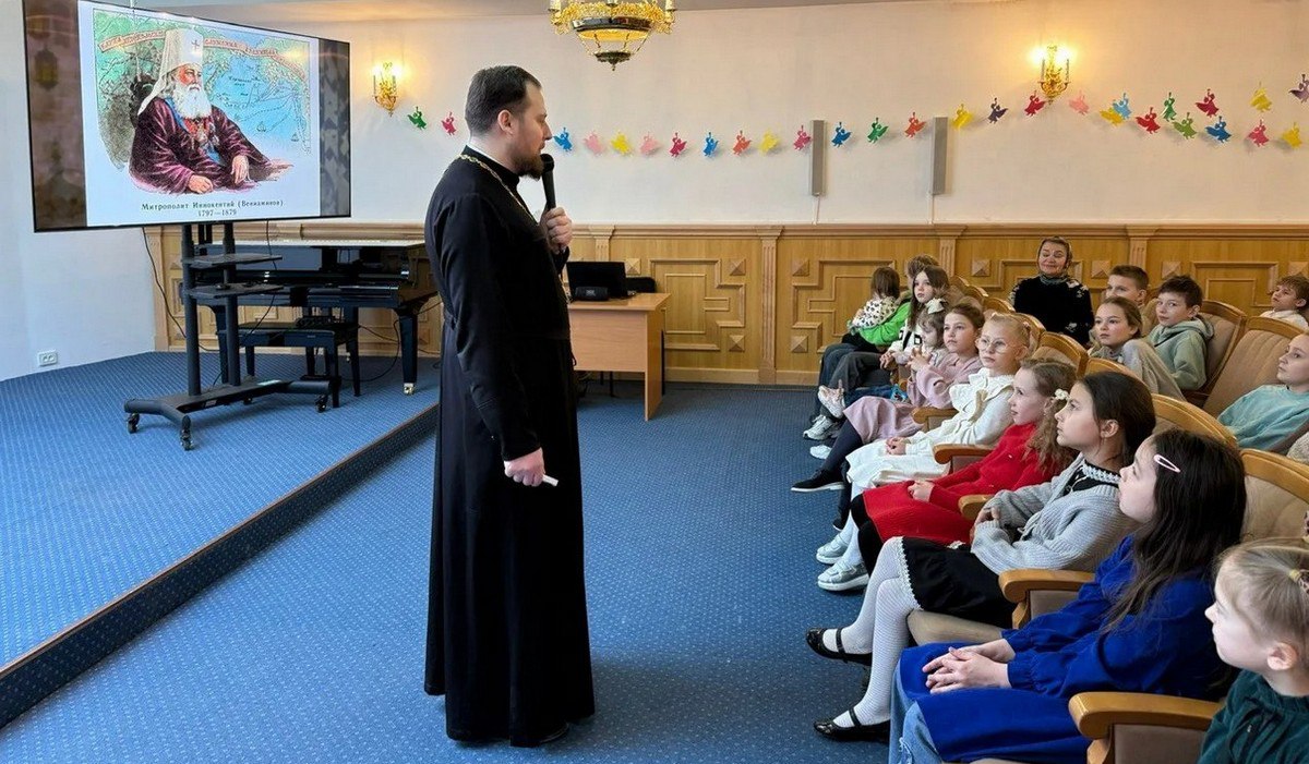 Ковчег с мощами святителя Иннокентия Московского покинул Колыму Ковчег с мощами святителя Иннокентия Московского покинул Колыму