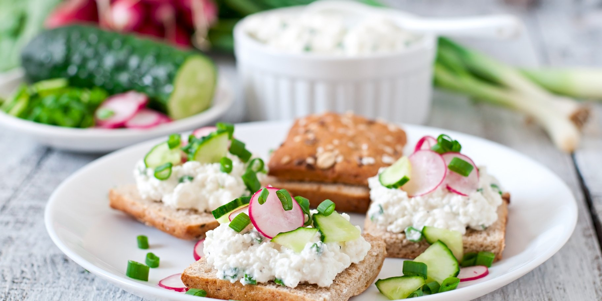 Весенний хит: закуска с редисом, которая покорит сердца