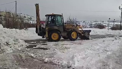 Лариса Поликанова: Коммунальные службы продолжают расчистку города в круглосуточном режиме