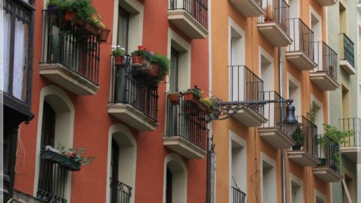 Запрет на зарубежную недвижимость для чиновников вновь откладывается